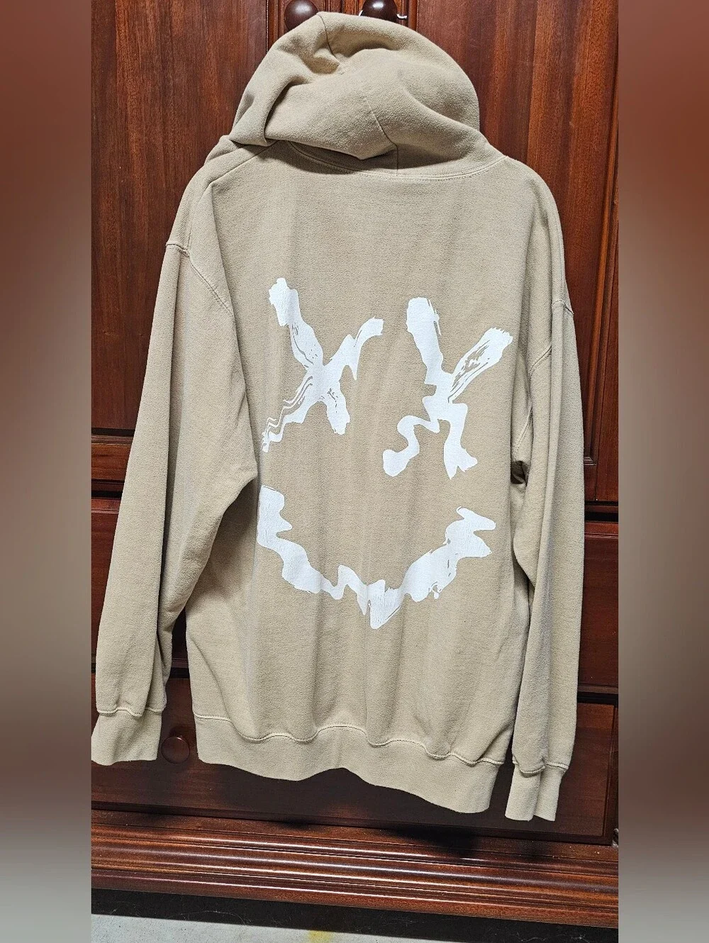Women's Beige Pullover LOUIS TOMLINSON Hoodie - Casual Comfort